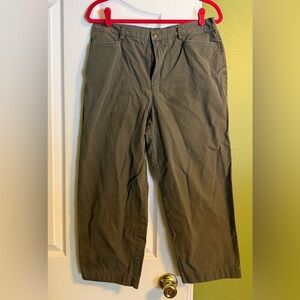 Rafaella Women's Olive Cropped Pants